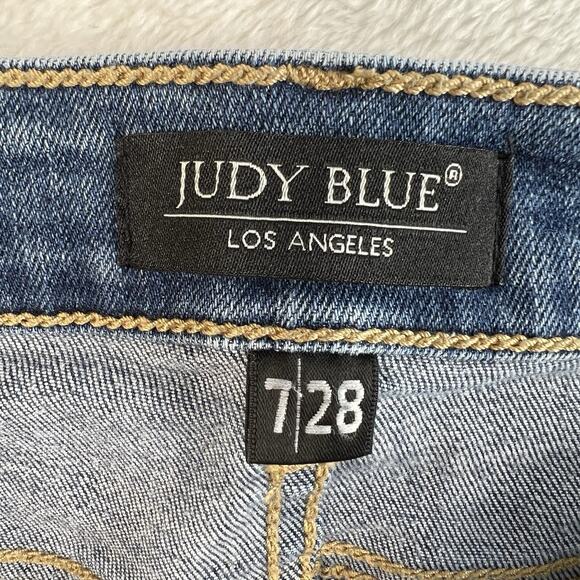 Judy Blue 7 / 28 Skinny Fit Capri Jeans Althea Mid Rise Distressed Stretch Denim - Picture 8 of 16